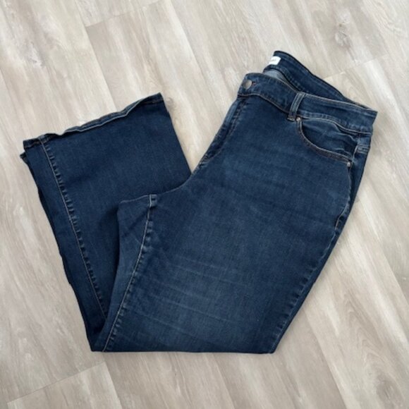 Lane Bryant Flex Magic Waistband Curvy Fit High Rise Bootcut size 24 - Picture 3 of 9